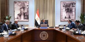 مدبولي يتابع تطوير الجهاز الإداري