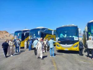 انطلاق عودة حجاج السياحة البري إلى مصر