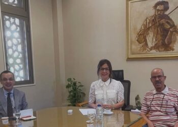 وزيرة الثقافة تستقبل المترجم الكبير سمير عبد ربه لبحث تعزيز حركة الترجمة وتدريب شباب المترجمين بالمركز القومي