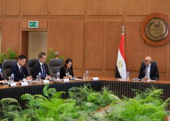وزير التربية والتعليم والنائب الأول لرئيس “جايكا” يشهدان اعتماد الدفعة الخامسة من مدربي “التوكاتسو” لدعم ١٠٢ مدرسة يابانية و١١٢ مدرسة حكومية
