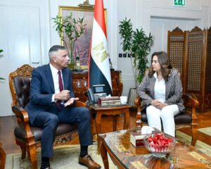 وزيرة التنمية المحلية والبيئة تترأس لجنة “جرين شرم”: تنفيذ ٥٠ مشروعاً عاماً وخاصاً بـ ١٩.٨ مليون دولار لتحويل المدينة لوجهة خضراء عالمية