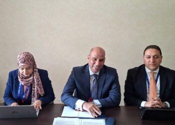 وزير العمل يبحث مع نظيريه الجزائري والسوداني بجنيف تفعيل مذكرات التفاهم وتبادل الخبرات في التدريب والتشغيل