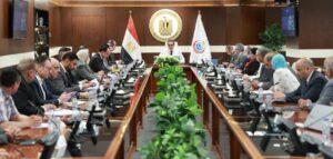 وزير الصحة يمهل القطاعات ٧ أيام لإنهاء لوجستيات ٧٠ منشأة طبية تمهيداً للإطلاق التجريبي للتأمين الشامل بالمنيا