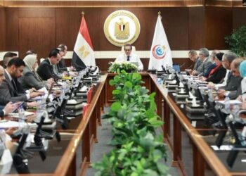 وزير الصحة يمهل القطاعات ٧ أيام لإنهاء لوجستيات ٧٠ منشأة طبية تمهيداً للإطلاق التجريبي للتأمين الشامل بالمنيا