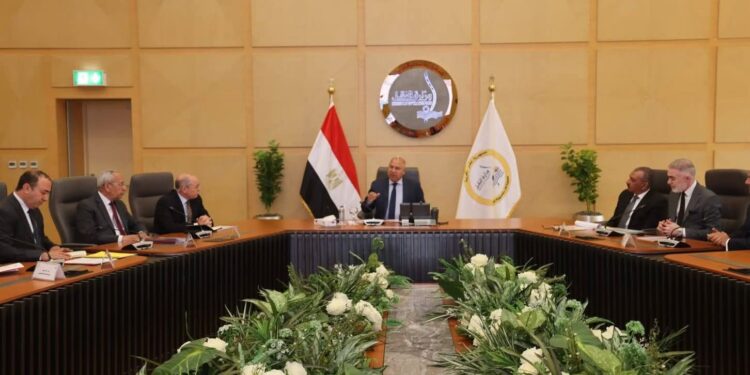 كامل الوزير يترأس الجمعية التأسيسية لـ«تراست القناة» لإطلاق خط ملاحي لربط موانئ مصر بشرق أفريقيا ونقل الرؤوس الحية