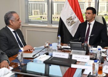 وزير الصناعة يبحث مع جمعية رجال الأعمال المصريين الأفارقة آليات التكامل الإقليمي وتطوير سلاسل القيمة بالقارة