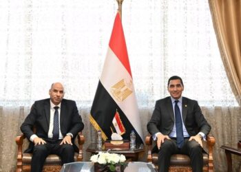 وزيرا “الشباب والرياضة” و”العمل” يبحثان بروتوكولاً خماسياً للتشغيل وتقنين أوضاع الرياضيين الأجانب