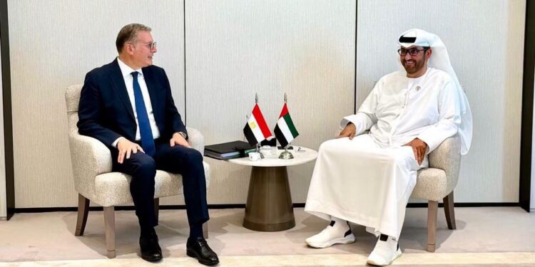 وزير البترول يبحث مع أدنوك زيادة استثمارات الغاز