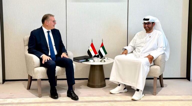 وزير البترول يبحث مع أدنوك زيادة استثمارات الغاز