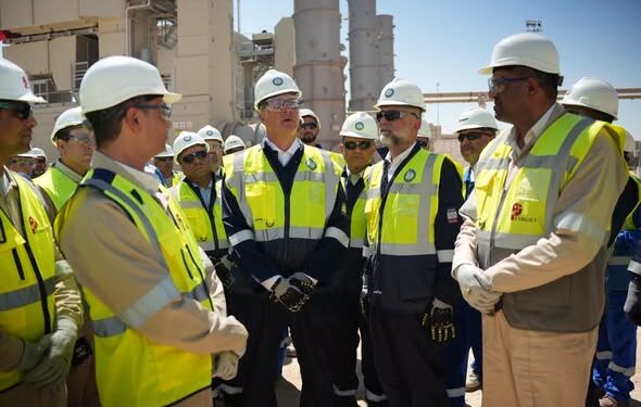وزير البترول يشيد بإنجاز 96% من مشروع محطة ضواغط الغاز في الأردن
