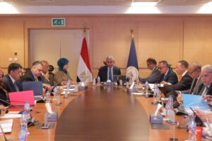 وزير السياحة يترأس اجتماع المجلس الأعلى للآثار