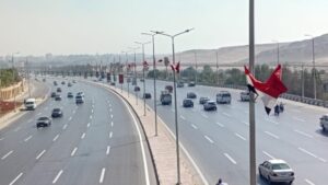 الجيزة تجهز طرق المتحف الكبير والأهرامات
